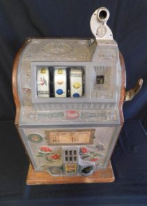 Nickel slot machine